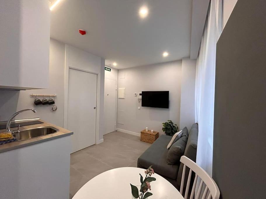 Cozy Studio In Tetuan - En 1/9 Madrid Luaran gambar
